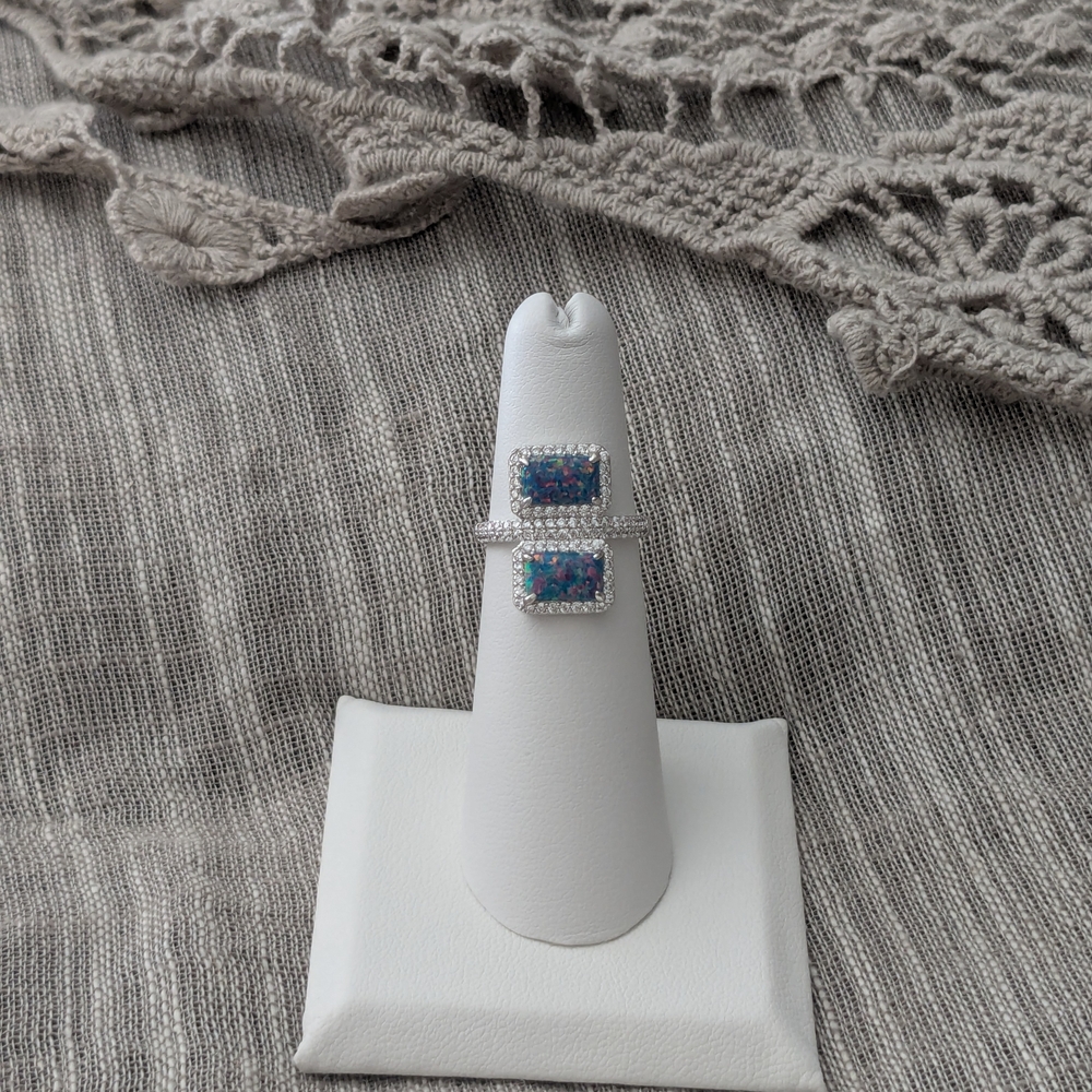 Elegant Silver and Emerald Opal Gemstone Ring
